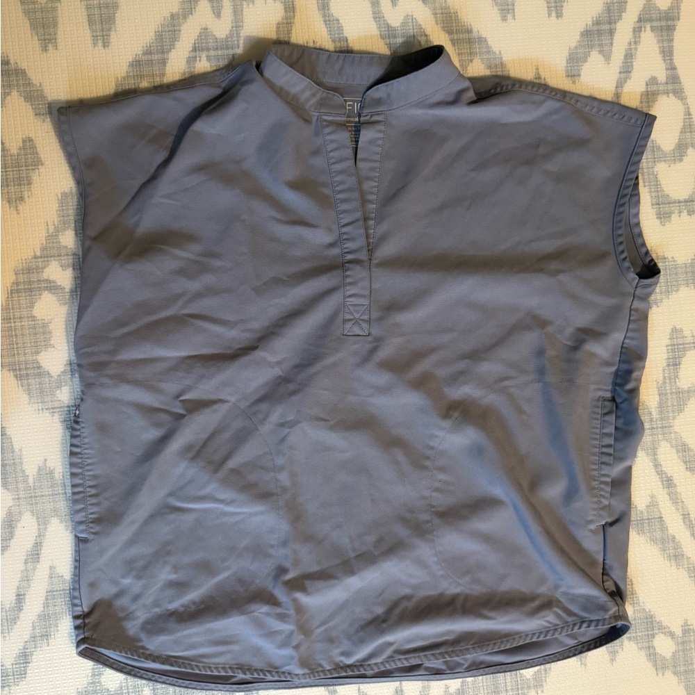Women’s Vapor Blue Scrub Top and Bottoms